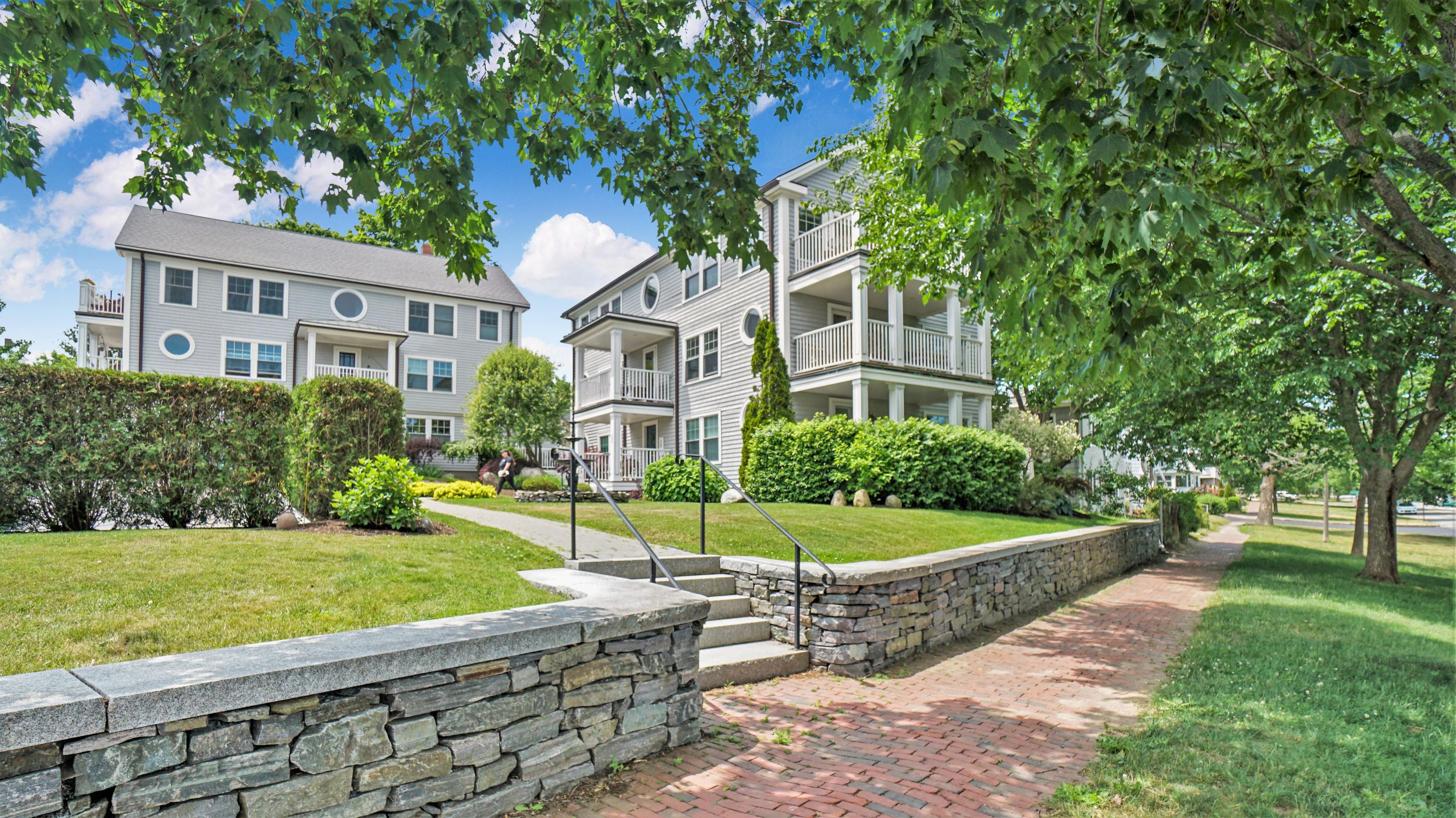 236 Eastern Promenade, Unit B5 Portland, ME 04101 - Photo 3 of 75 1 (3)