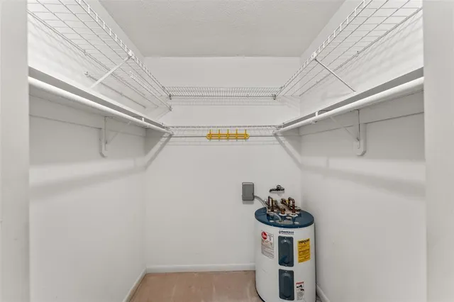 $143,900 | 639 West Oakland Park Boulevard, Unit 207D, Oakland Park, FL 33309