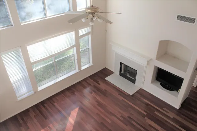 $2,800 | 71 North Brooksedge Circle, The Woodlands, TX 77382