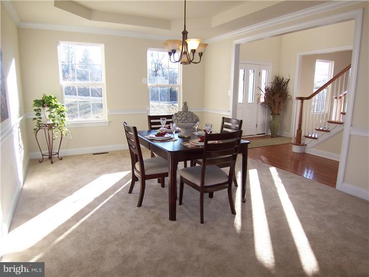 41 Mill Road Hatfield, PA 19440 - Photo 2 of 18 Dining Room