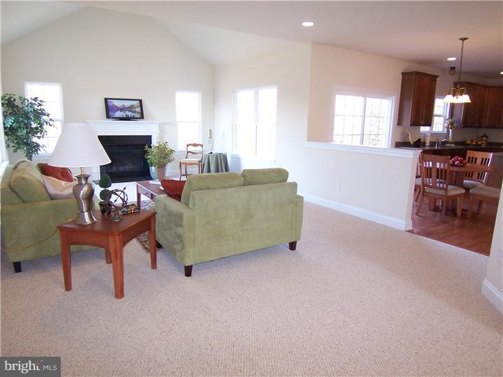 41 Mill Road Hatfield, PA 19440 - Photo 4 of 18 Family Room
