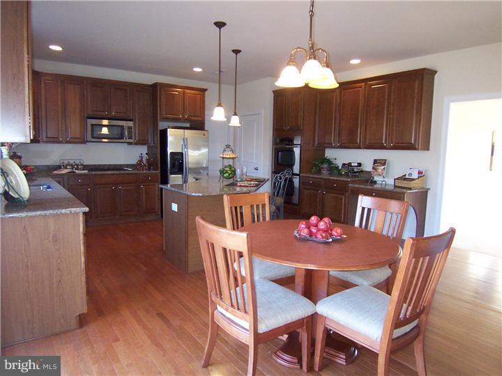 41 Mill Road Hatfield, PA 19440 - Photo 8 of 18 Kitchen