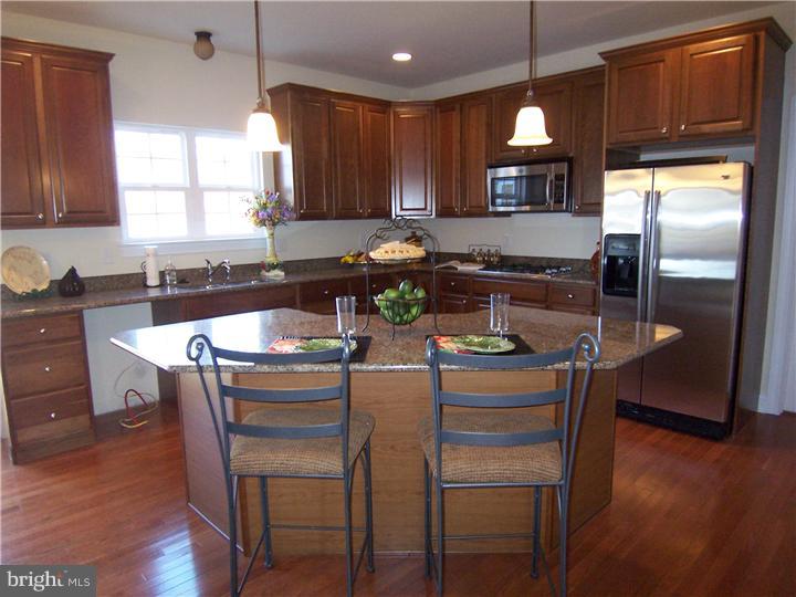 41 Mill Road Hatfield, PA 19440 - Photo 9 of 18 Kitchen
