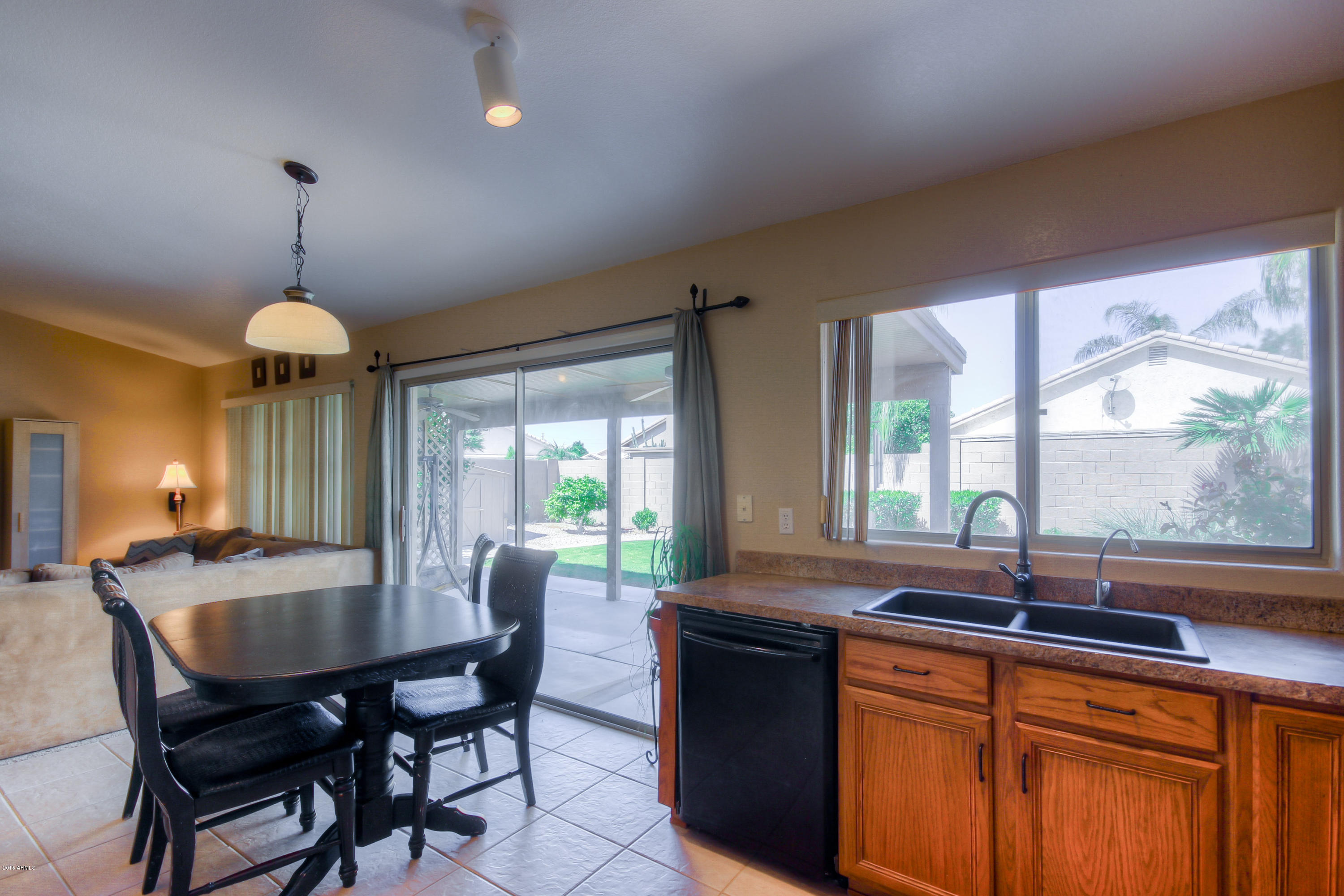 1672 East Redfield Road Gilbert, AZ 85234 - Photo 11 of 33 Kitchen (2)