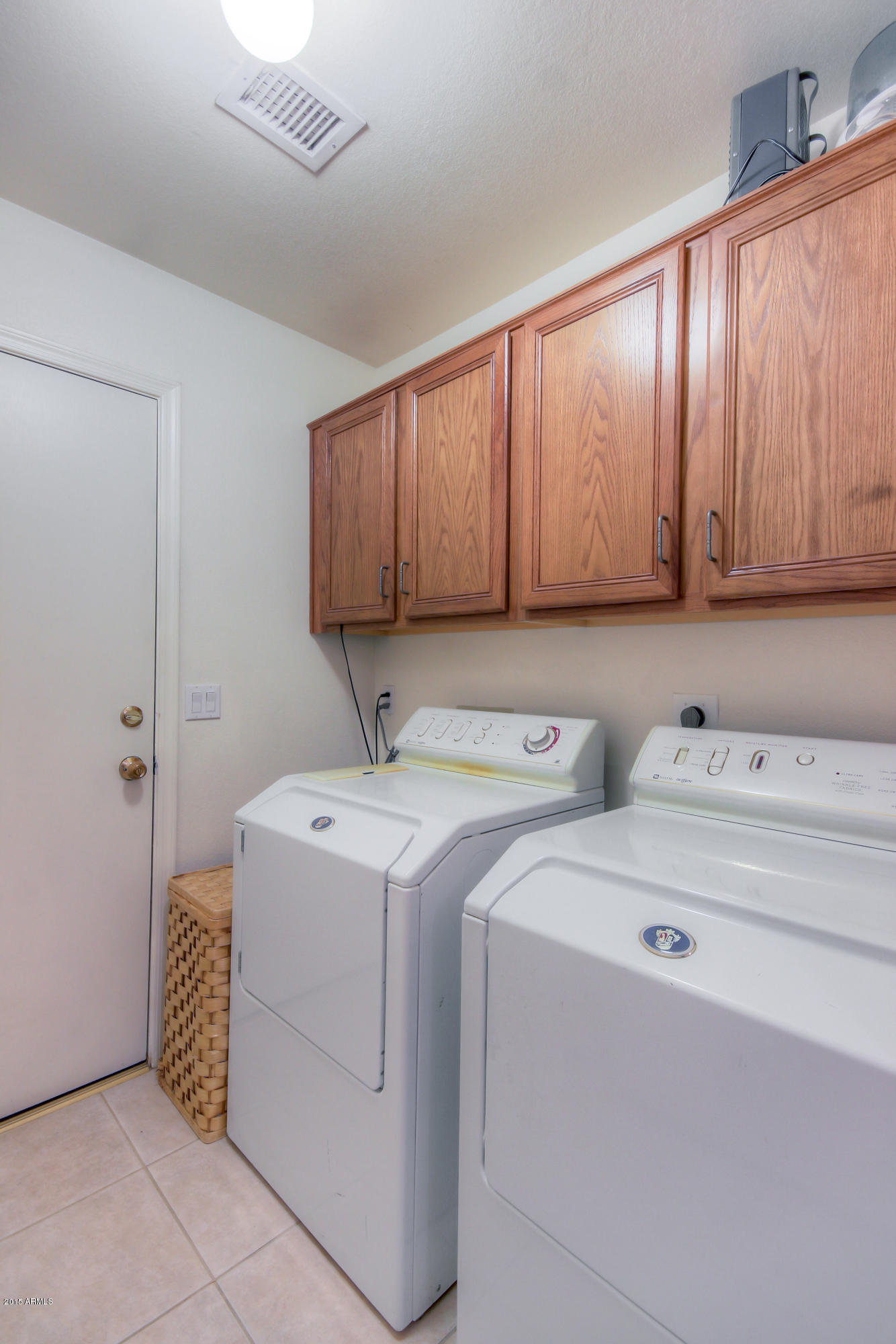 1672 East Redfield Road Gilbert, AZ 85234 - Photo 15 of 33 Laundry Room