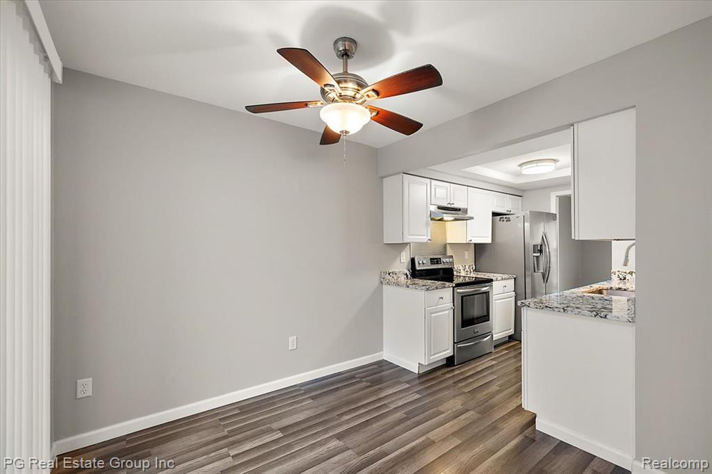 1432 Oakbrook Rochester Hills Rochester, MI 48307 - Photo 6 of 34