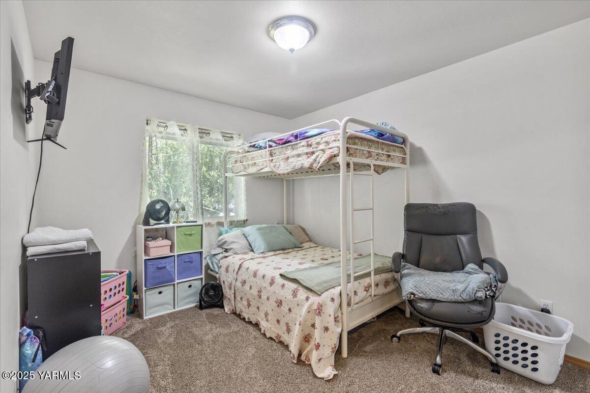 Undisclosed Address Selah, WA 98942 - Photo 18 of 20 Upstairs Bedroom 2