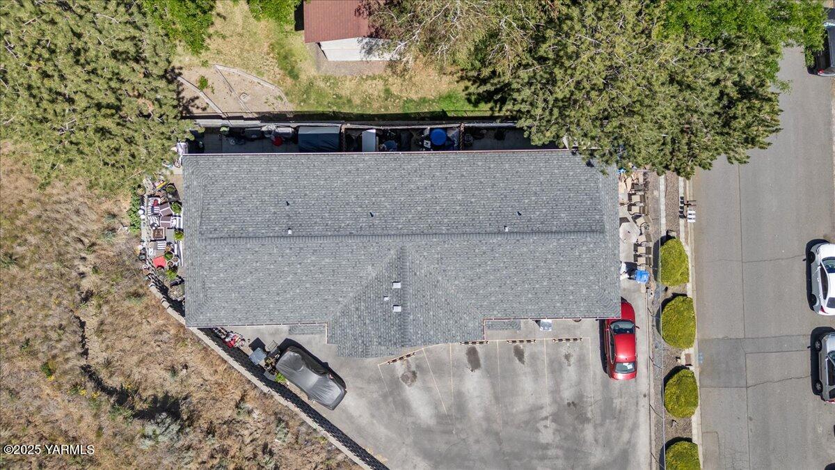 Undisclosed Address Selah, WA 98942 - Photo 3 of 20 Tri-Plex Roof