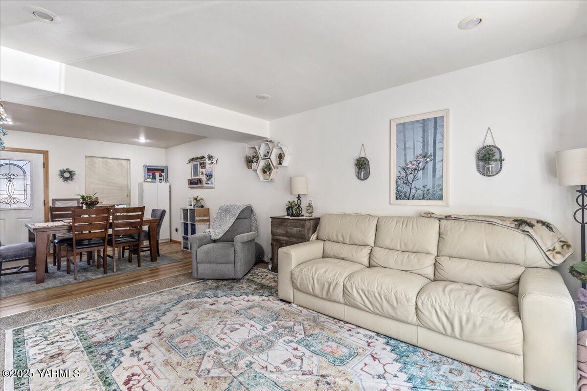 Undisclosed Address Selah, WA 98942 - Photo 8 of 20 Main Living Space