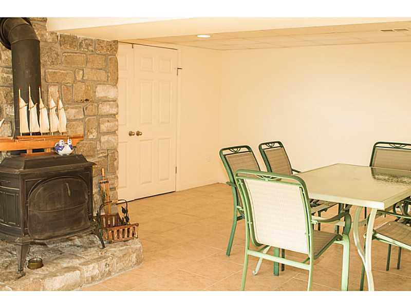 11 Sandy Beach Road Narragansett, RI 02882 - Photo 14 of 22 Den/Family/Great Room.