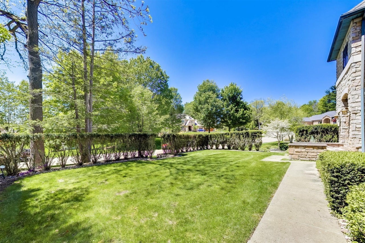 2287 Autumn Ridge St. Joseph, MI 49085 - Photo 3 of 78