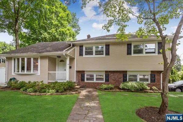 $5,490 | 6 Clarke Place, Tenafly, NJ 07670