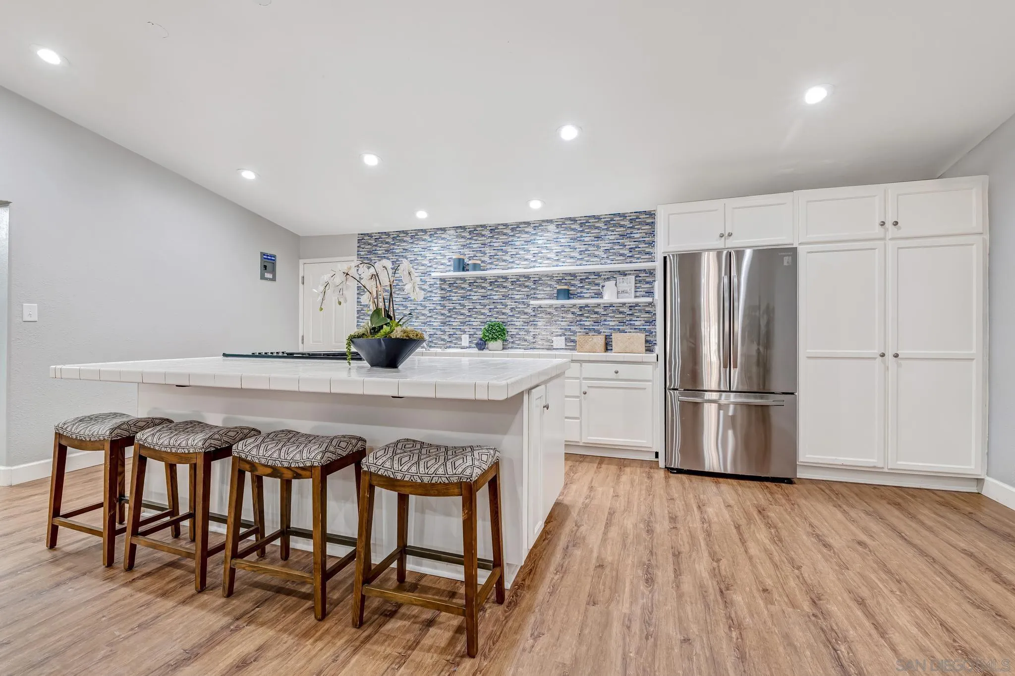 14338 Garden Road Poway, CA 92064 - Photo 5 of 29 Gallery Image 5