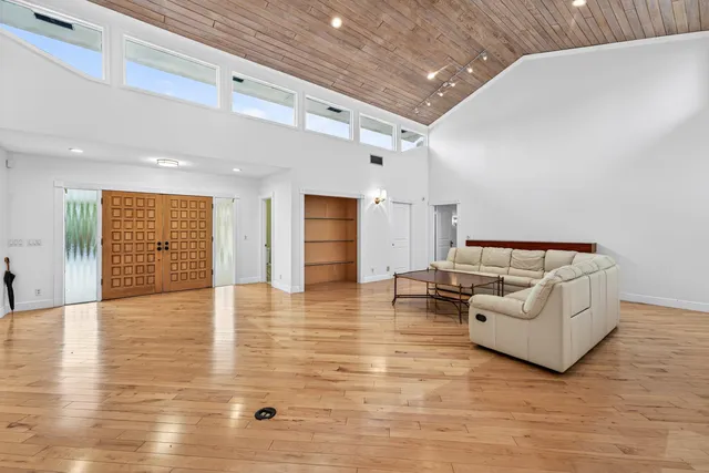 $10,000 | 6599 Eastpointe Pines Street, Palm Beach Gardens, FL 33418