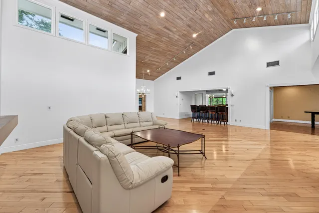 $10,000 | 6599 Eastpointe Pines Street, Palm Beach Gardens, FL 33418