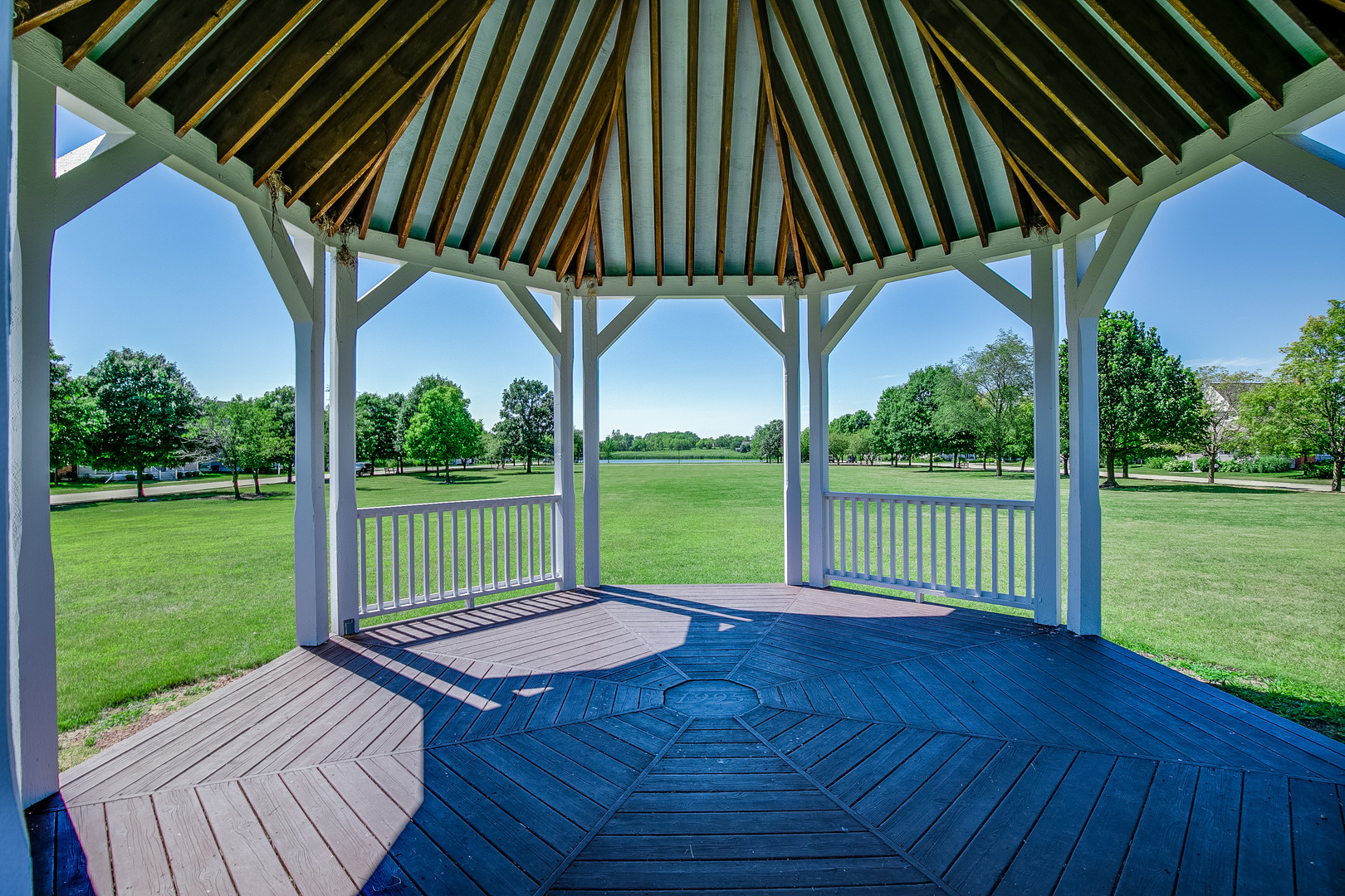 1024 Harris Road Grayslake, IL 60030 - Photo 60 of 68 a view of a patio with a table chairs next to a yard