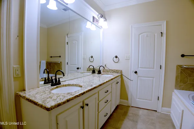 $390,000 | 206 Willow Crest Cove, Brandon, MS 39047