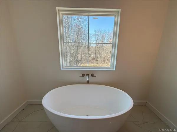 $834,900 | 7 Morrow Court, Walden, NY 12586