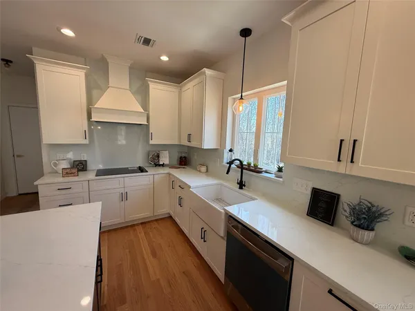 $834,900 | 7 Morrow Court, Walden, NY 12586