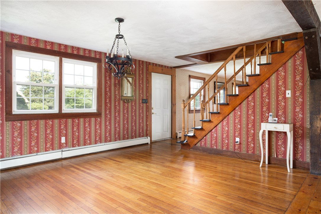 6 Cornell Road Narragansett, RI 02882 - Photo 11 of 30
