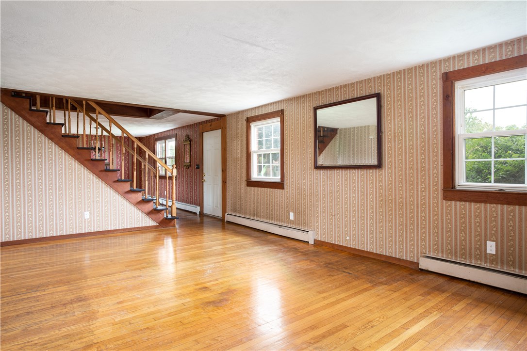 6 Cornell Road Narragansett, RI 02882 - Photo 16 of 30