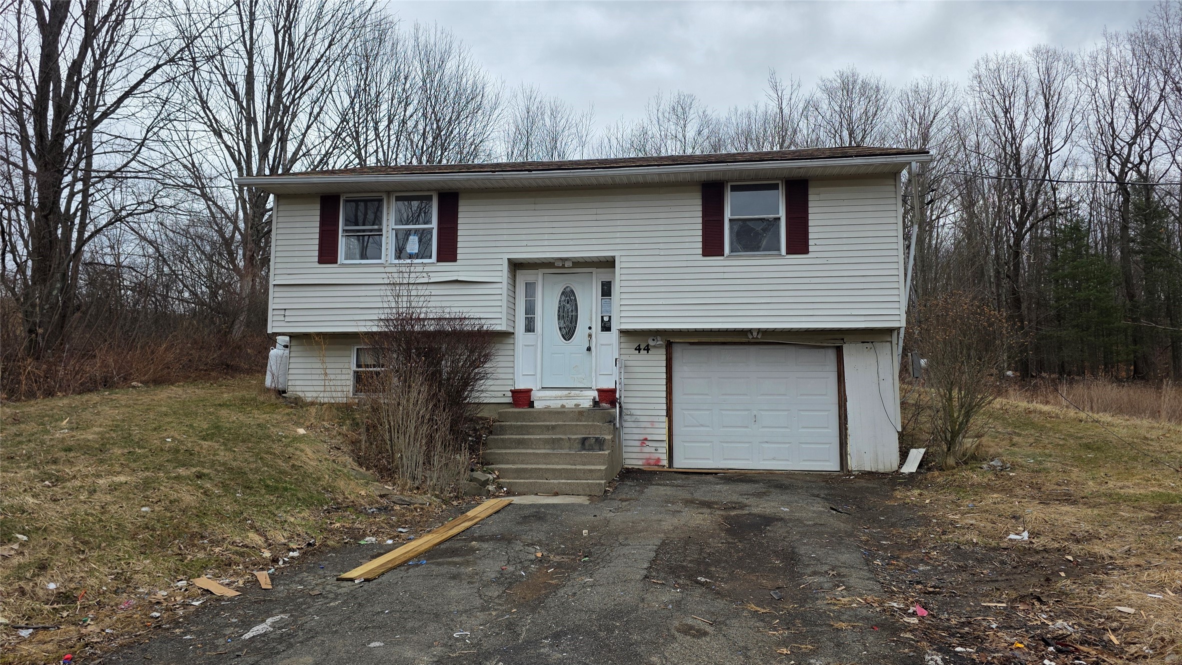 44 Plough Road Vestal, NY 13850 - Photo 1 of 11
