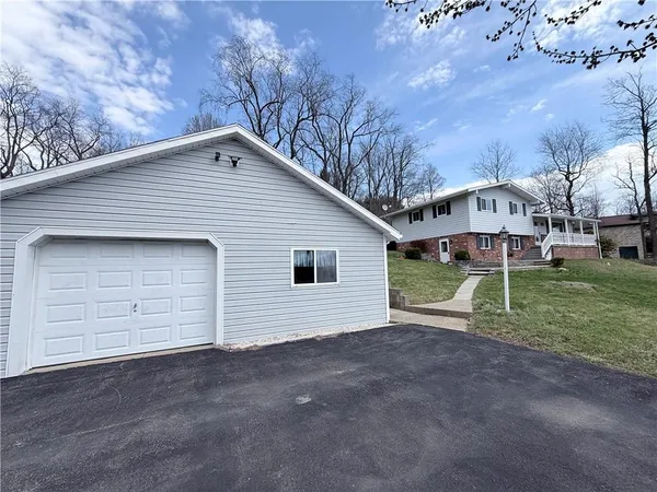 $1,600 | 1455 Highway 130, Greensburg, PA 15601