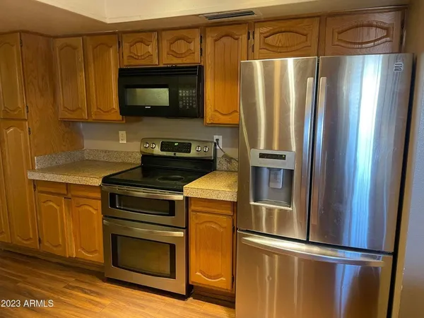$5,750 | 1600 East Laguna Drive, Tempe, AZ 85282