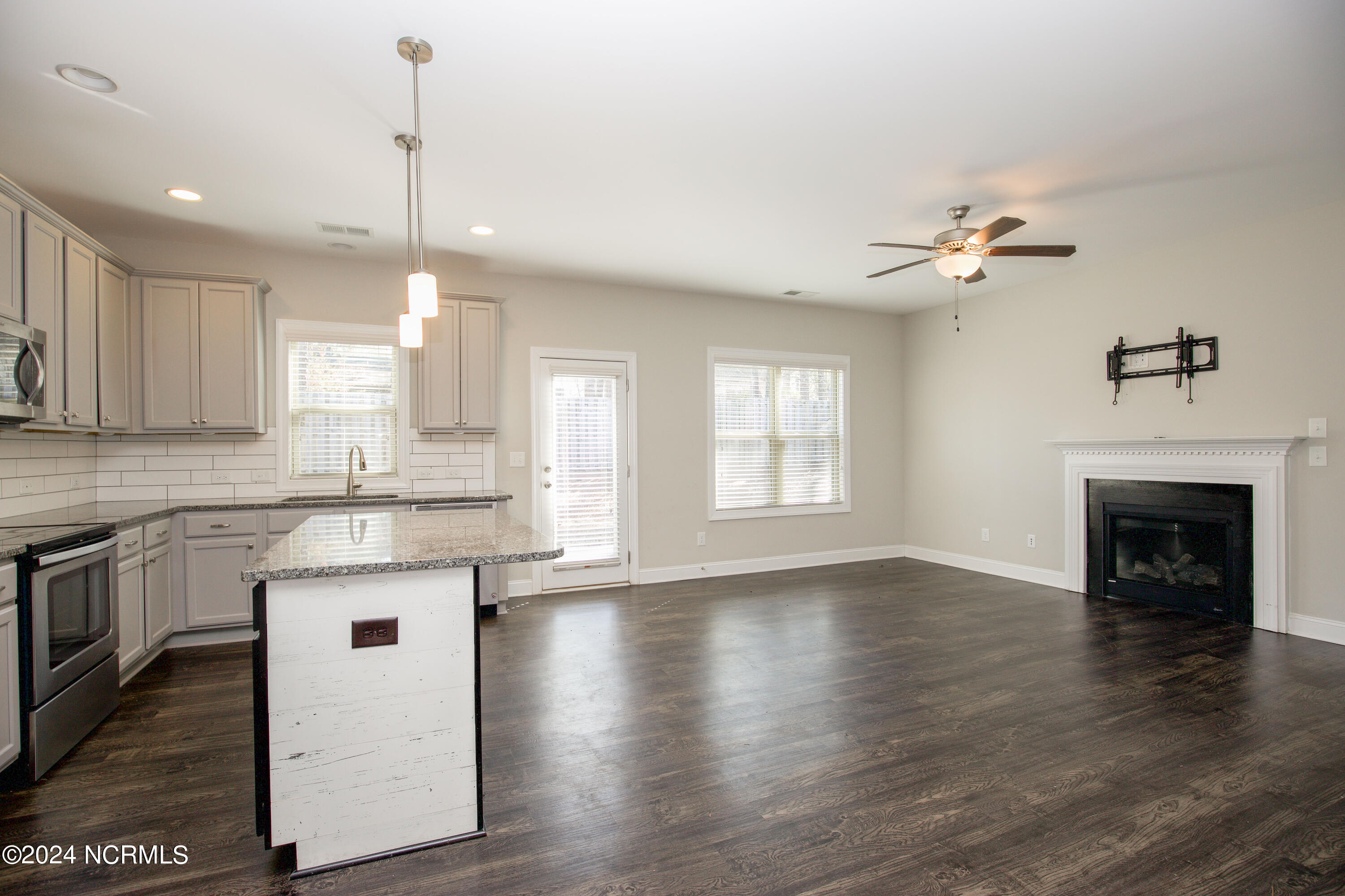 4085 Murdocksville Road West End, NC 27376 - Photo 10 of 60 4085 Murdocksville Rd-15