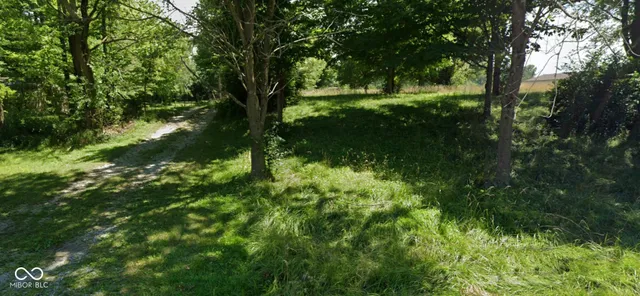 $499,999 | 10605 Indian Crk S Road, Indianapolis, IN 46259