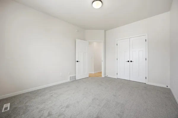 $499,900 | 7494 Eagle Point Drive South, Fargo, ND 58104