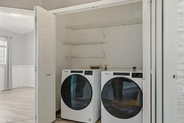 $379,999 | 1978 Sandalwood Drive, Onalaska, WI 54650