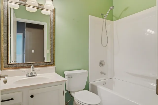 $379,999 | 1978 Sandalwood Drive, Onalaska, WI 54650