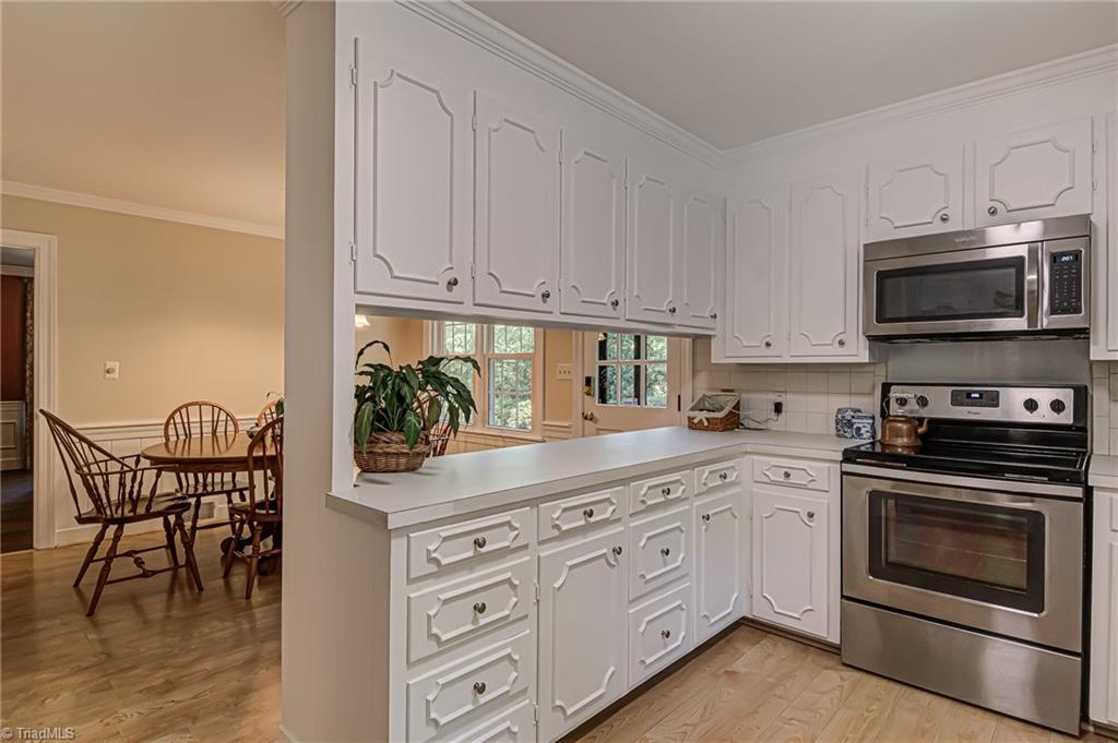 618 Hertford Road Winston-Salem, NC 27104 - Photo 9 of 42