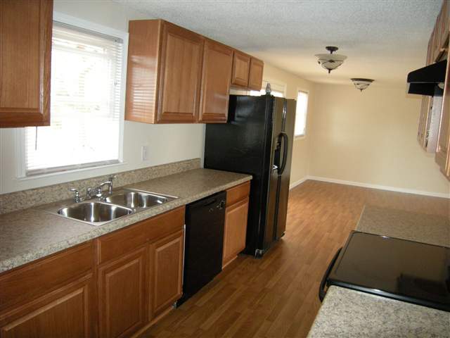 1105 Centerville Road Anderson, SC 29625 - Photo 5 of 14