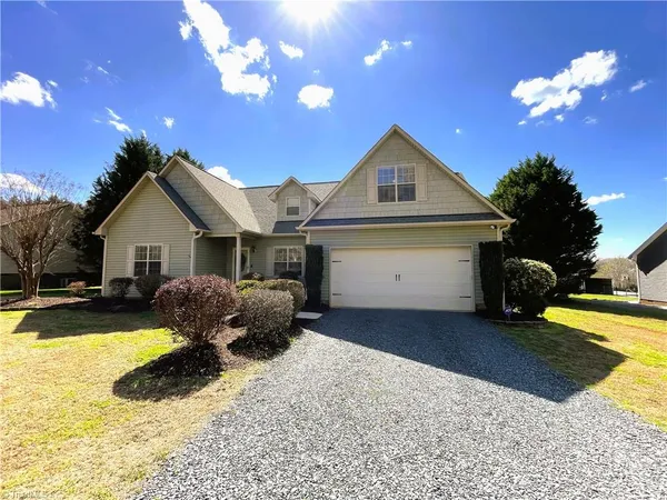 $399,500 | 6715 Hockett Country Lane, Pleasant Garden, NC 27313