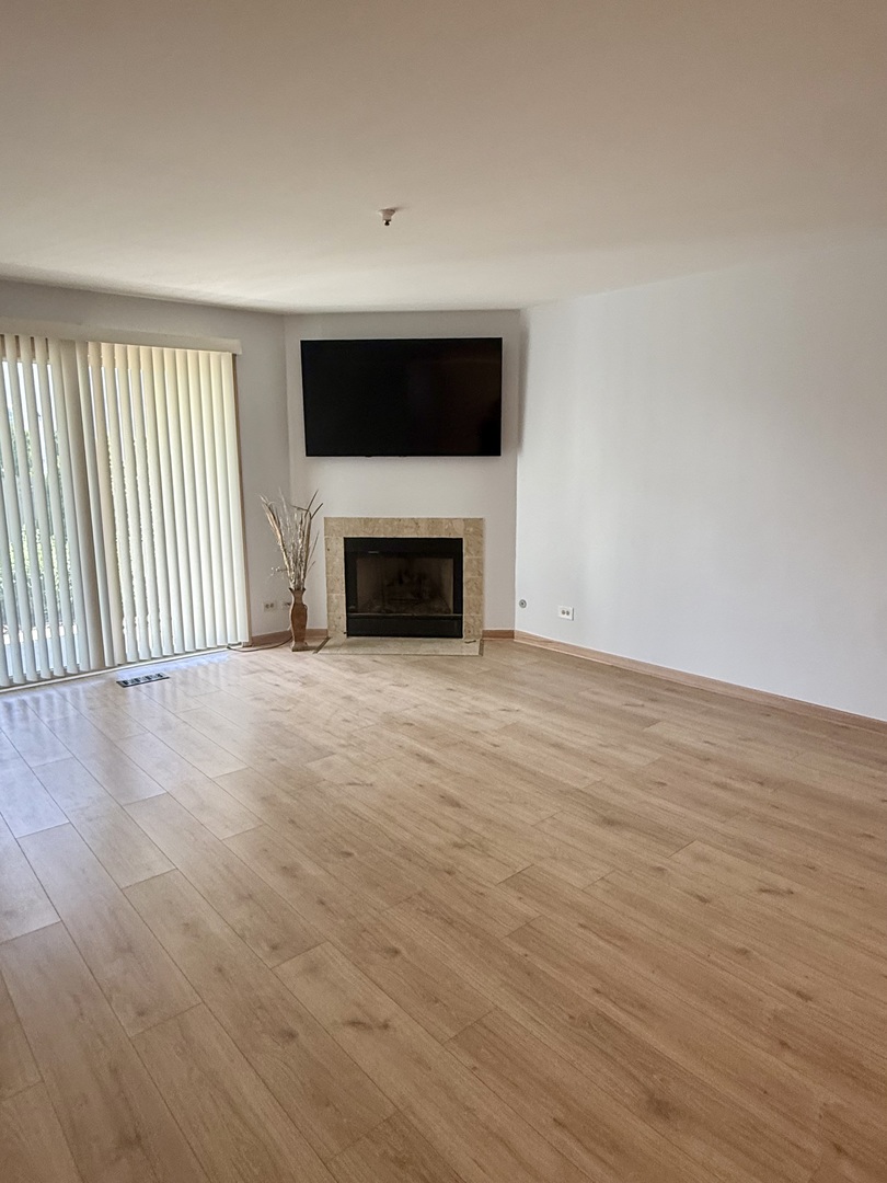 9513 Washington Road Morton Grove, IL 60053 - Photo 3 of 15