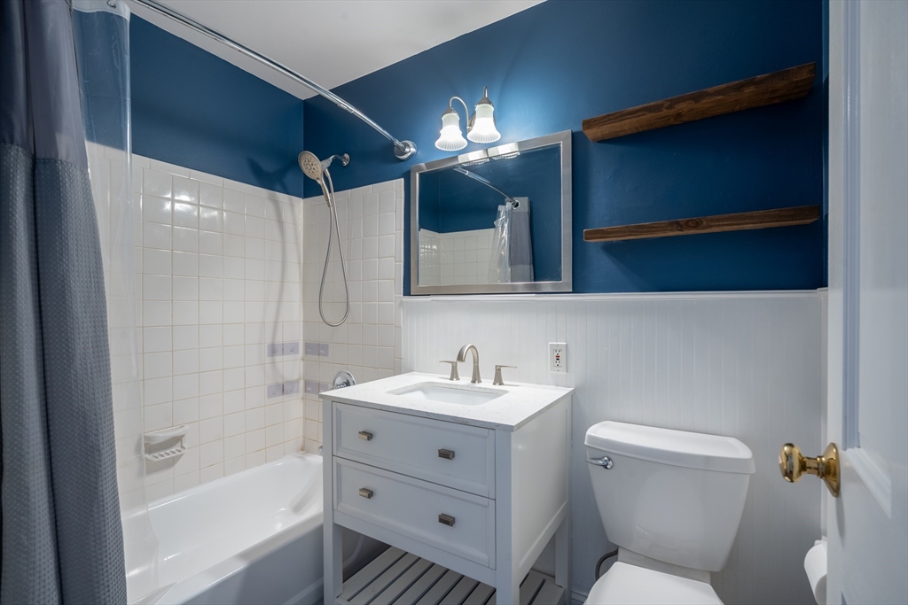 16 Balmoral Street, Unit 422 Andover, MA 01810 - Photo 22 of 34