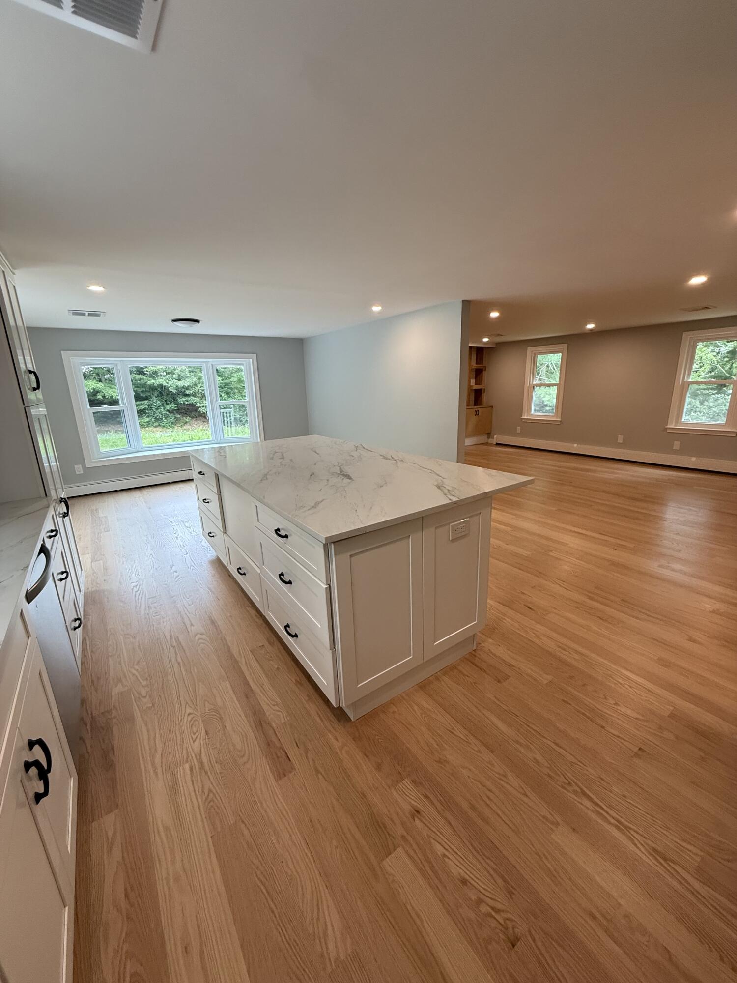 329 Woodside Road West Barnstable, MA 02668 - Photo 6 of 24 IMG_2513