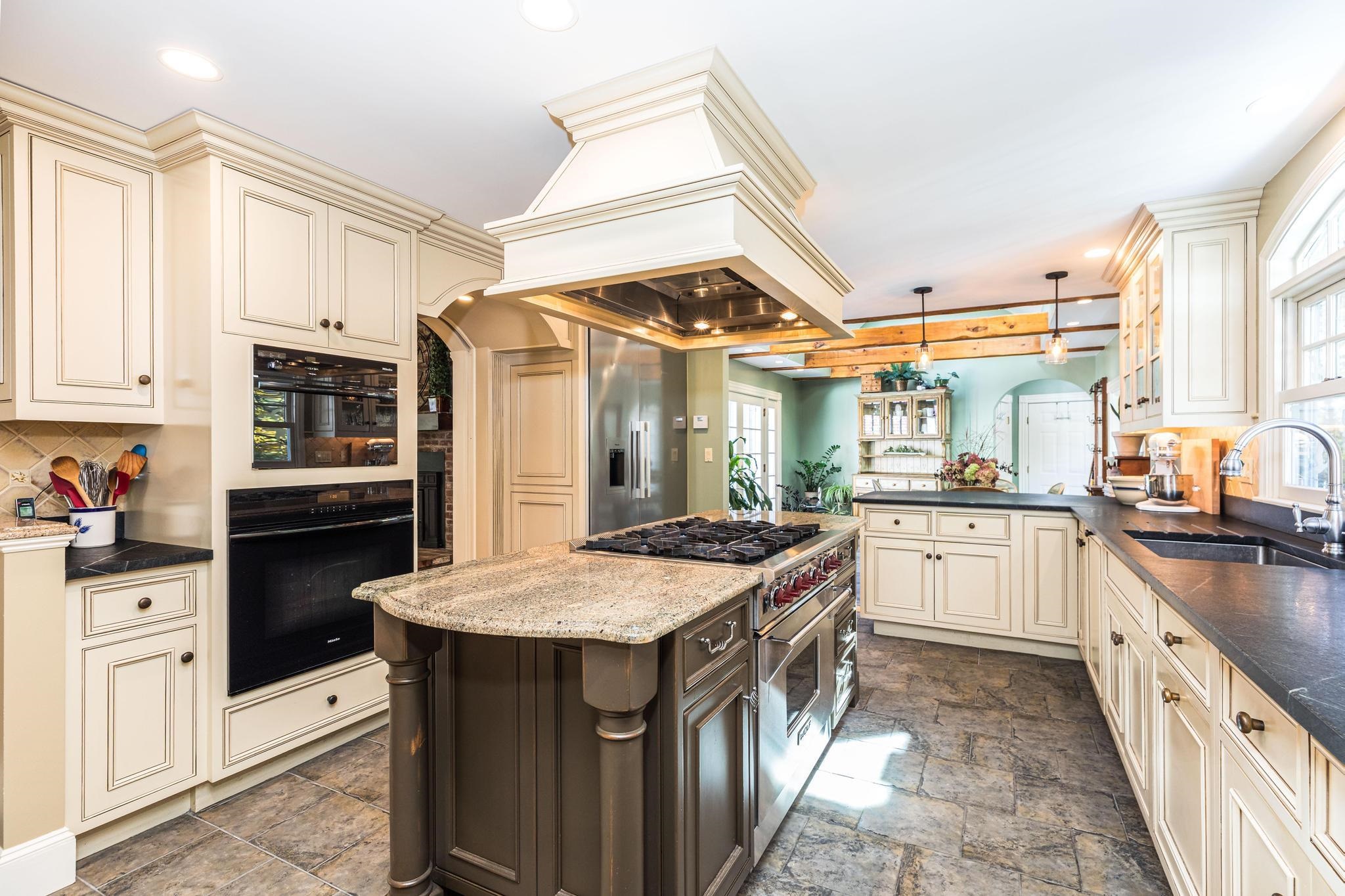 113 Exeter Road North Hampton, NH 03862 - Photo 3 of 54