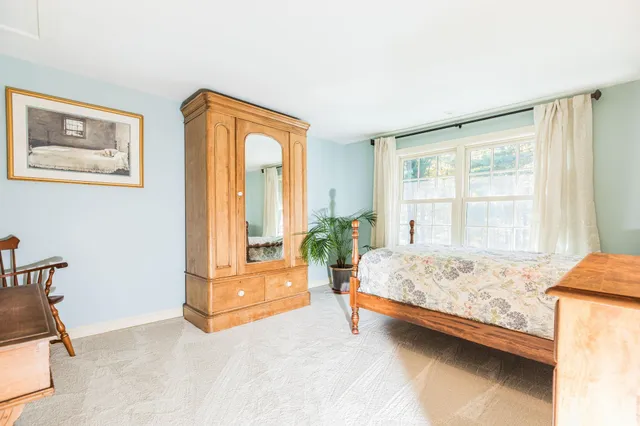 $1,175,000 | 113 Exeter Road, North Hampton, NH 03862