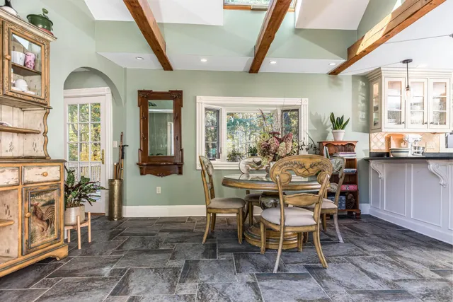 $1,175,000 | 113 Exeter Road, North Hampton, NH 03862