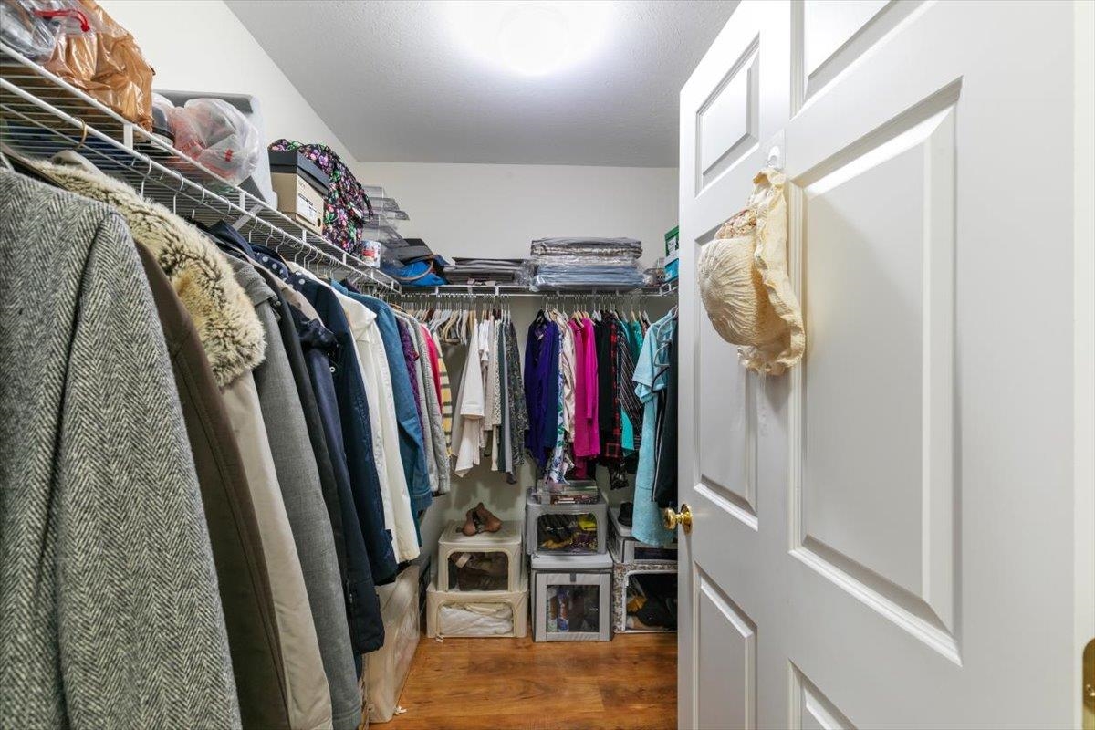 23 Winterberry Road Pelham, NH 03076 - Photo 18 of 37