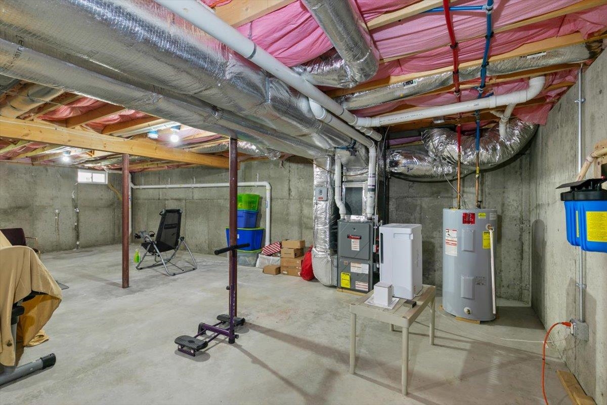 23 Winterberry Road Pelham, NH 03076 - Photo 30 of 37