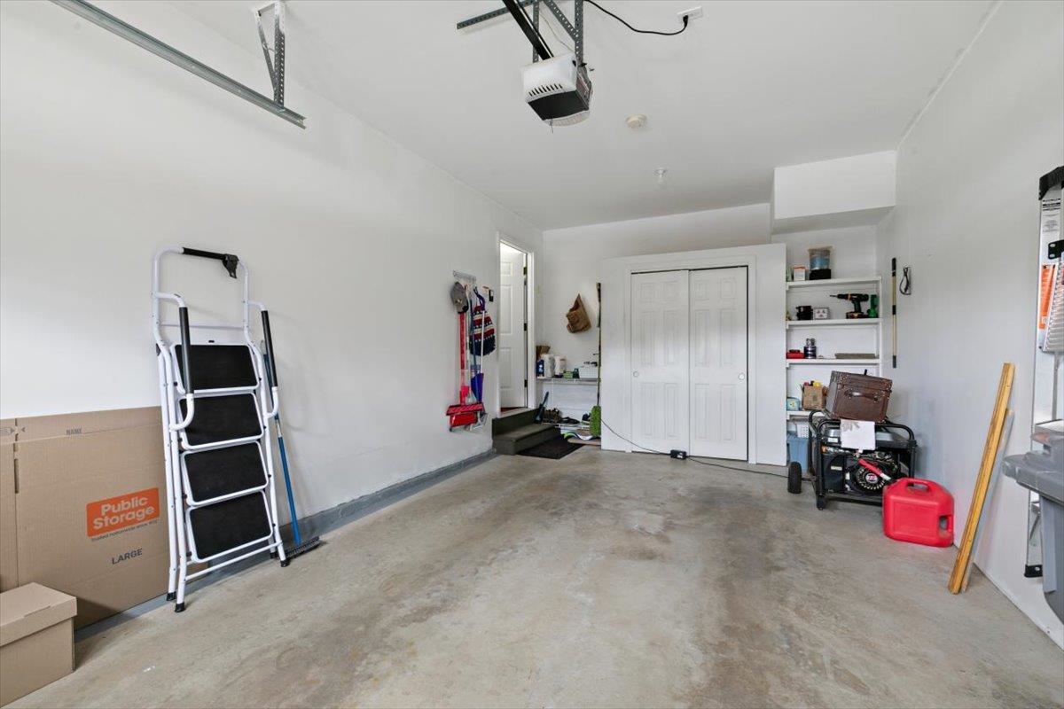 23 Winterberry Road Pelham, NH 03076 - Photo 31 of 37