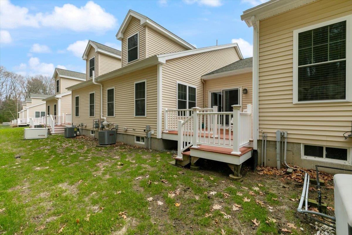 23 Winterberry Road Pelham, NH 03076 - Photo 36 of 37