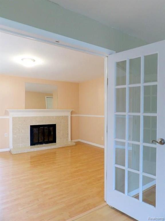 22226 Derby Road Woodhaven, MI 48183 - Photo 15 of 41