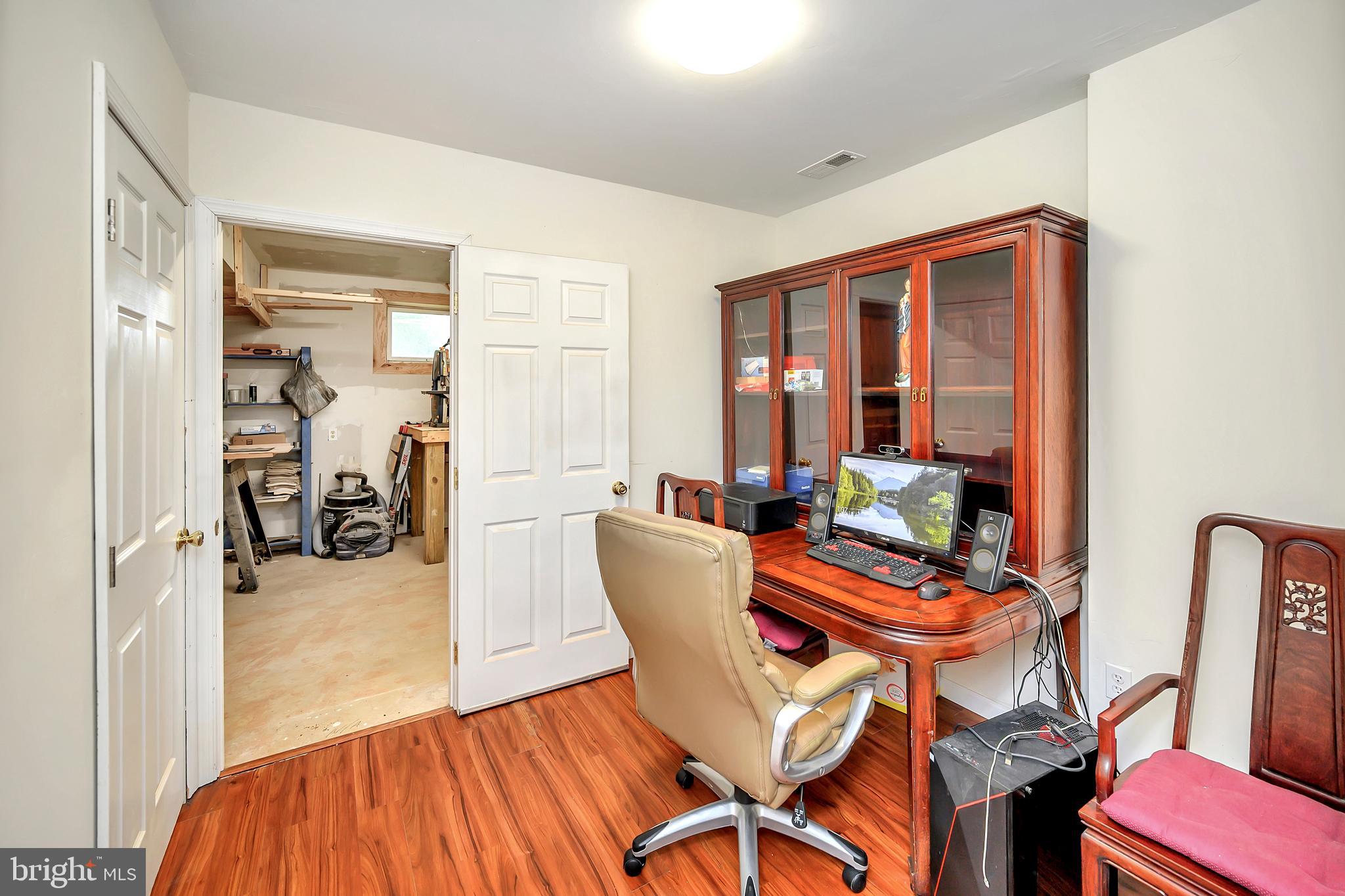 12063 Obannons Mill Road Boston, VA 22713 - Photo 34 of 38 Lower level Office