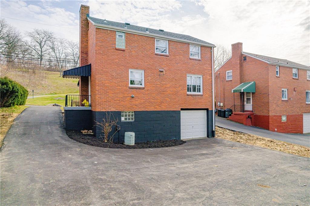 1027 McNeilly Road Pittsburgh, PA 15226 - Photo 21 of 25 Gallery Image 21