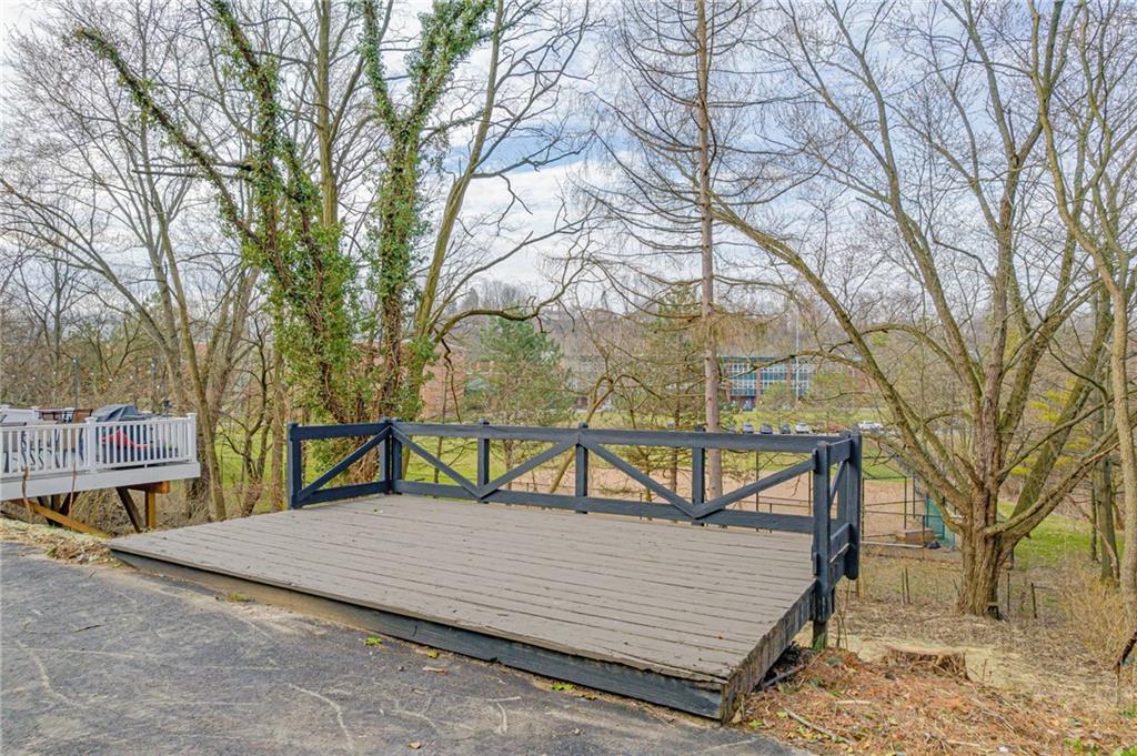 1027 McNeilly Road Pittsburgh, PA 15226 - Photo 22 of 25 Gallery Image 22